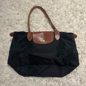 Longchamp Le Pilage Black - EUC